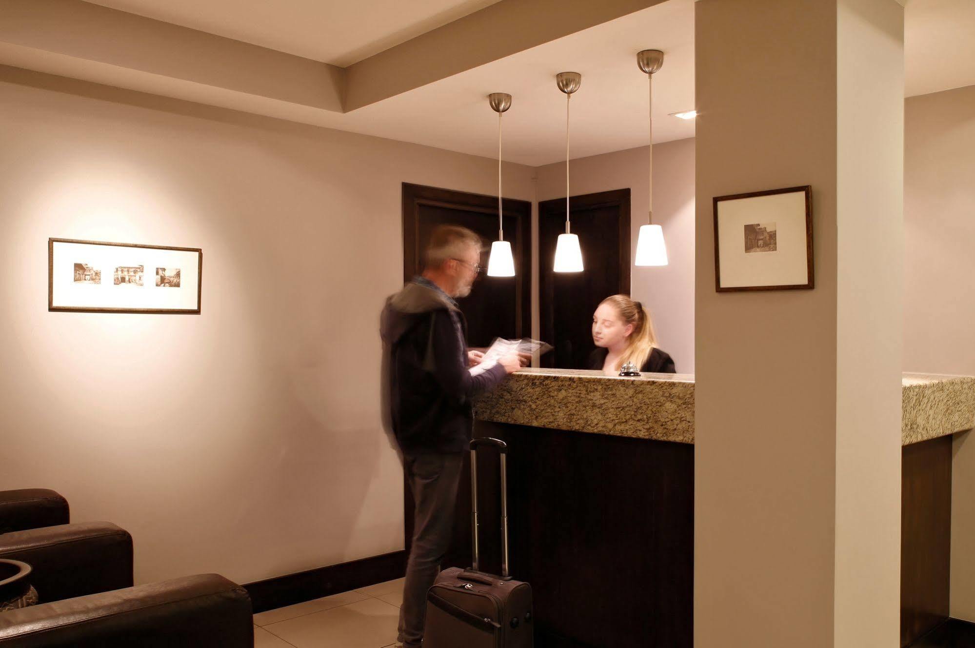 Hotel Meg Yerevan Ngoại thất bức ảnh