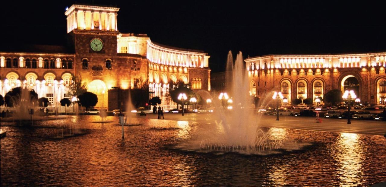 Hotel Meg Yerevan Ngoại thất bức ảnh